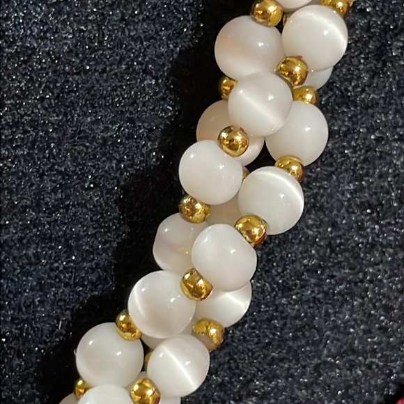 Vintage Cats Eye, triple strand  Choker Necklace - Picture 3 of 5